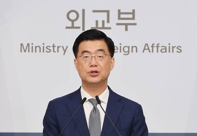 이재웅 외교부 대변인이 9일 서울 종로구 정부서울청사 별관에서 열린 정례브리핑에서 미국 조지아주 현대차그룹-LG에너지솔루션 합작 배터리 공장 건설 현장 한국인 구금 사태와 관련한 질문에 답하고 있다. 2025.9.9   연합뉴스