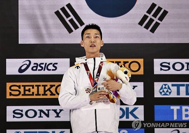 3월 난징 세계실내육상선수권에서 우승한 우상혁 [EPA=연합뉴스 자료사진]