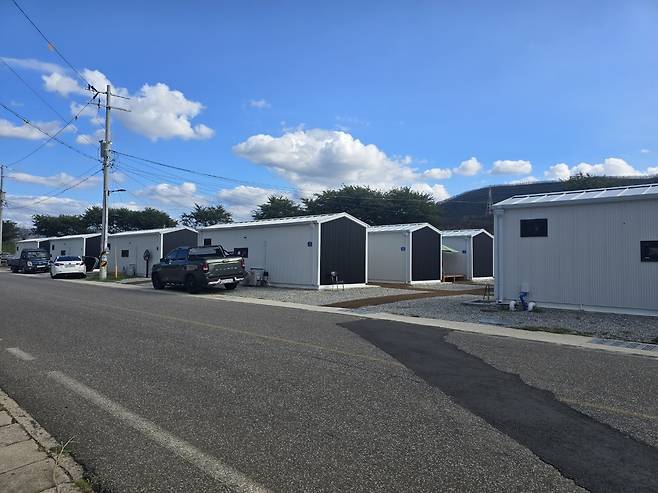 안동시 임하면 금소1리에 있는 선진이동주택.