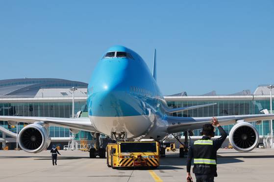 미국에 구금된 한국인들을 태울 대한항공 전세기는 현지시간 10일 아침 10시쯤 하츠필드-잭슨 애틀랜타 국제공항에 도착해 대기 중이다. 〈사진=공항사진기자단〉