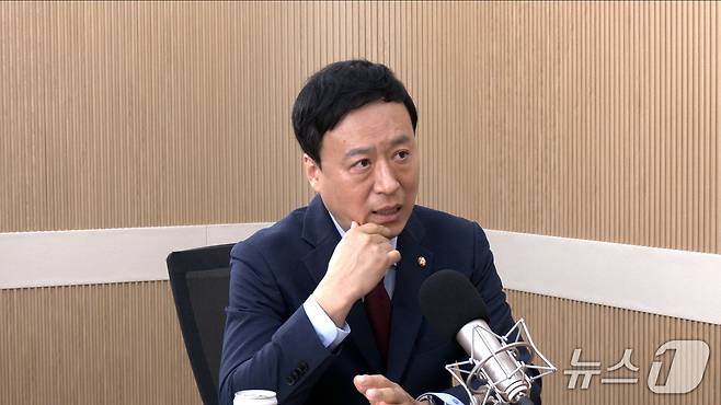 정성국 국민의힘 의원이 11일 뉴스1TV '팩트앤뷰'에 출연해 질문에 답하고 있다.