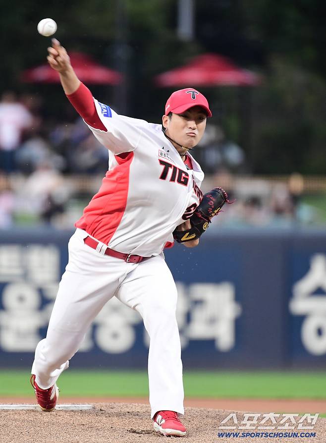 11일 광주 기아챔피언스필드에서 열린 KIA와 롯데의 경기. 선발 투구하고 있는 KIA 김도현. 광주=송정헌 기자songs@sportschosun.com/2025.09.11/