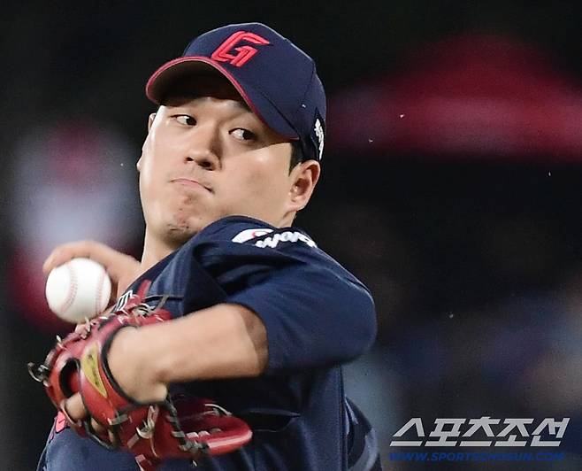 11일 광주 기아챔피언스필드에서 열린 KIA와 롯데의 경기. 선발 투구하고 있는 롯데 나균안. 광주=송정헌 기자songs@sportschosun.com/2025.09.11/