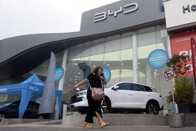 멕시코의 수도 멕시코시티에 자리잡고 있는 중국 전기자동차 브랜드 비야디(BYD) 매장. ⓒ 로이터/연합뉴스