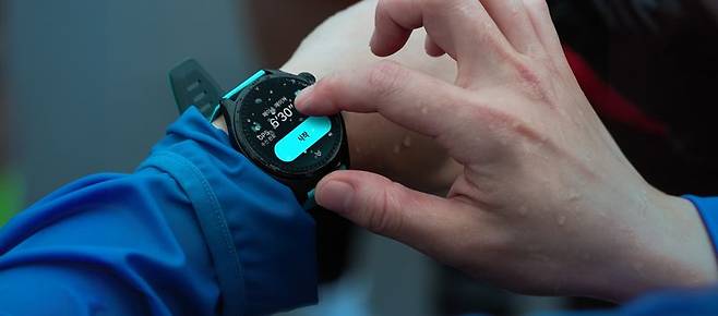 대한민국 러닝워치 뉴런 이미지.브이씨 제공