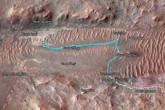 화성 로봇탐사차 퍼시비런스의 이동 경로. 맨왼쪽이 이번에 채취한 암석 사파이어 캐년이 있는 브라이트 에인절 지형이다. 나사 제공