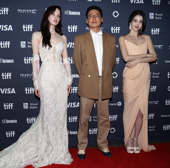 배우 전종서와 한소희가 세계 영화팬들의 시선을 단숨에 사로잡았다.사진=연합뉴스