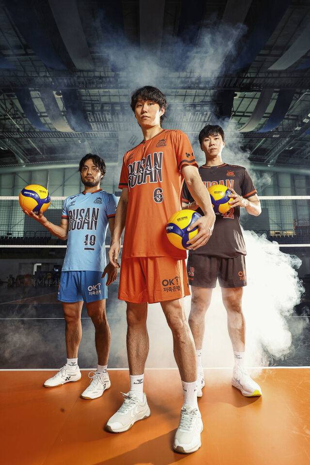 OK저축은행 배구단 2025-2026시즌 신규 유니폼./OK저축은행