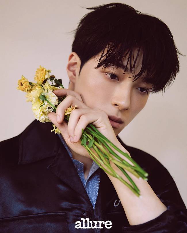 얼루어 코리아 제공