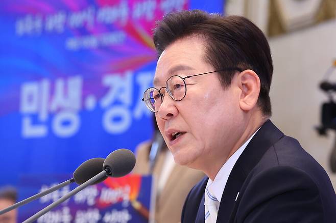 이재명&nbsp;대통령이 11일 청와대 영빈관에서 '회복을 위한 100일, 미래를 위한 성장'을 주제로 취임 100일 기자회견을 하고 있다. ⓒ연합뉴스