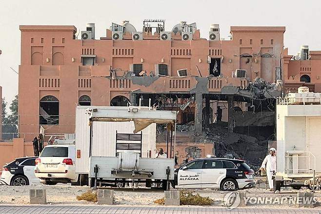 지난 9일(현지시간) 이스라엘의 공습에 무너진 카타르 도하의 건물. [로이터=연합뉴스 자료사진. 재판매 및 DB금지]