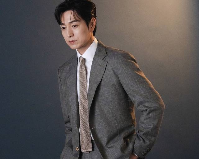 정성일은 "무대와 매체의 상호작용이 일어나는 묘미를 극장에서 느끼시면서 몰입감있게 보실 수 있을 것"이라고 많은 관람을 독려했다. /에이투지엔터테인먼트·소니 픽쳐스