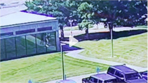 찰리 커크 암살범 추정 인물 도주 영상 공개 [미국 연방수사국(FBI) 등이 참여한 합동수사팀 공개 영상]