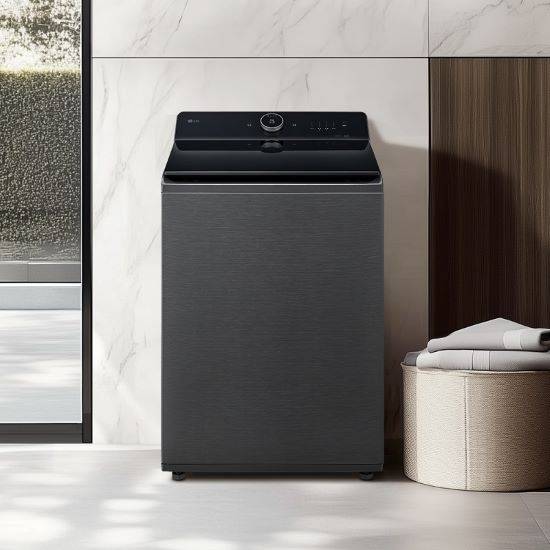 < LG전자가 이달 새롭게 출시하는 에너지 소비효율등급 1등급 LG 통돌이 컴포트 세탁기 / 사진 제공 : LG전자 >