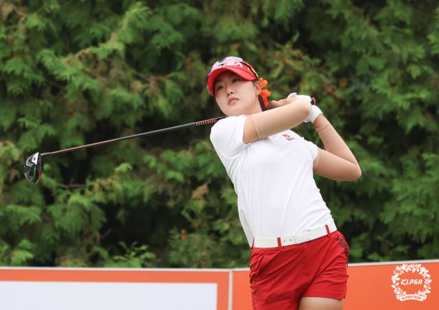 티샷하는 오수민. 사진 제공=KLPGA