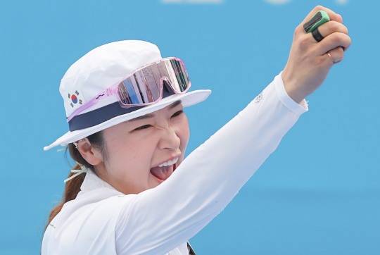 강채영 세계챔피언 우뚝. 사진[연합뉴스]