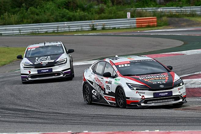 주행 중인 어퍼 스피드 송형진. 사진: 김학수 기자