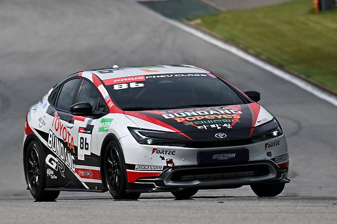 인제스피디움을 주행 중인 어퍼 스피드 송형진. 사진: 김학수 기자