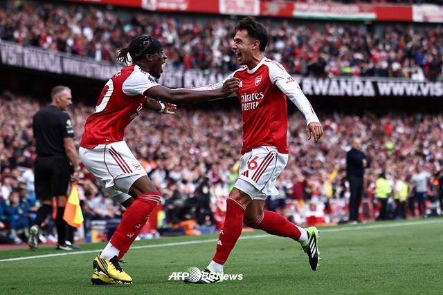 마르틴 수비멘디(오른쪽)의 골 세리머니. /AFPBBNews=뉴스1