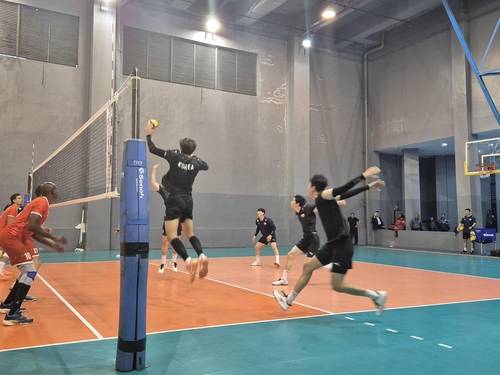 튀니지와 평가전을 벌이는 한국 남자배구 대표팀 [대한배구협회 제공. 재판매 및 DB 금지]