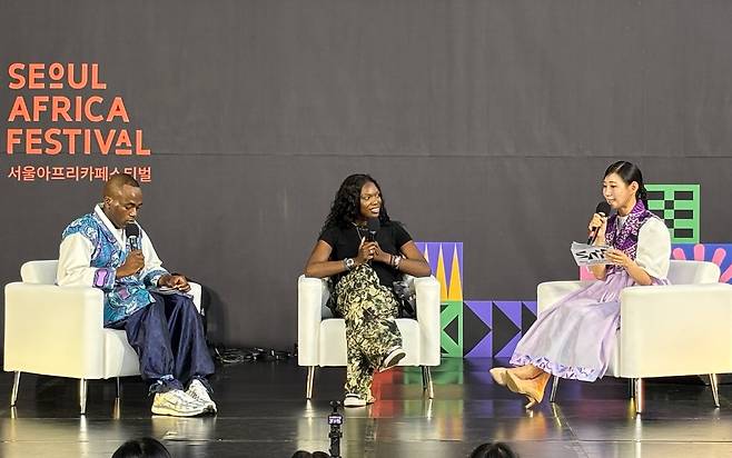 '2025 한-아프리카 청년포럼' 아프리카 댄스 섹션의 카니 디아바테 안(가운데) [촬영 임경빈 인턴기자]