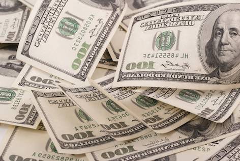 2008년 글로벌 금융위기 이후 많은 전문가가 "달러의 종말"을 예측했지만 현실은 정반대로 나타나고 있다. 21세기의 새로운 브레튼우즈 체제, 곧 디지털 달러 제국의 구축으로 이어질 가능성이 크다는 분석이다.