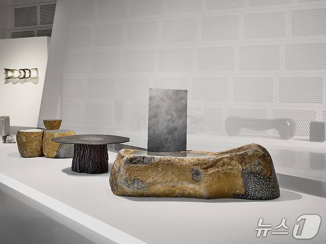 프랑스 파리를 기반으로 활동하는 박원민 디자이너 겸 작가(43)가 동대문디자인플라자(DDP)에서 선보인 신작 4점(박 작가 제공)