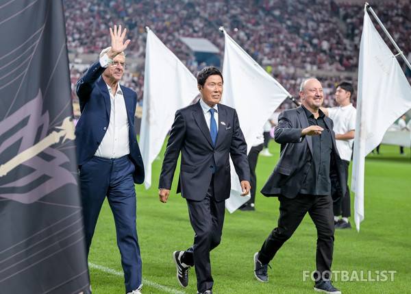 아르센 벵거 감독, 차범근 전 감독, 라파엘 베니테스 감독(왼쪽부터). 서형권 기자