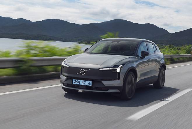 Volvo EX30 Cross Country (Volvo Cars Korea)