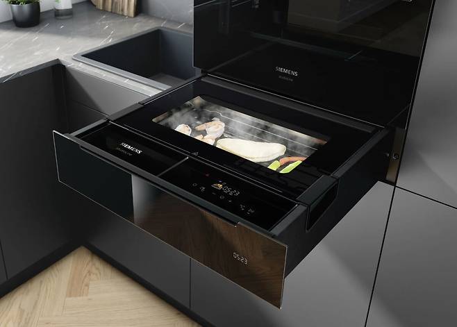 독일 지멘스가 IFA 2025에서 선보인 ‘스팀 드로어’. [지멘스 제공]