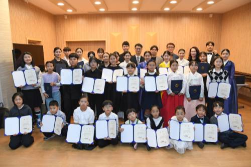 ◇창간 80주년을 맞은 강원일보가 주최하고 강원특별자치도, 강원특별자치도의회, 춘천시, 춘천교대가 후원하는 ‘제8회 강원음악콩쿠르’가 오는 20일 춘천교대 음악관에서 개최된다. 사진은 지난해 콩쿠르 당시.