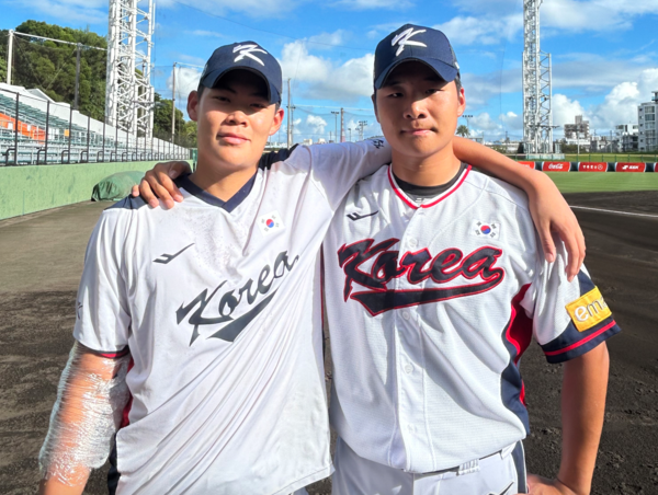 김요엘과 박지성(사진=대한야구소프트볼협회)