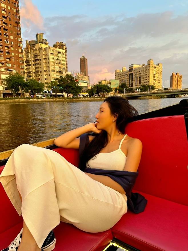 화사 인스타그램.