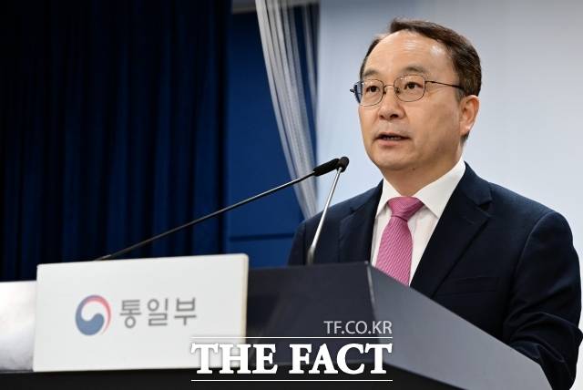 구병삼 통일부 대변인은 15일 김정은 북한 국무위원장이 제9차 당대회에서 '핵무력과 상용무력 병진정책'을 밝힌 배경에 대해 러시아 파병을 통한 실전 경험이라고 밝혔다. /임영무 기자