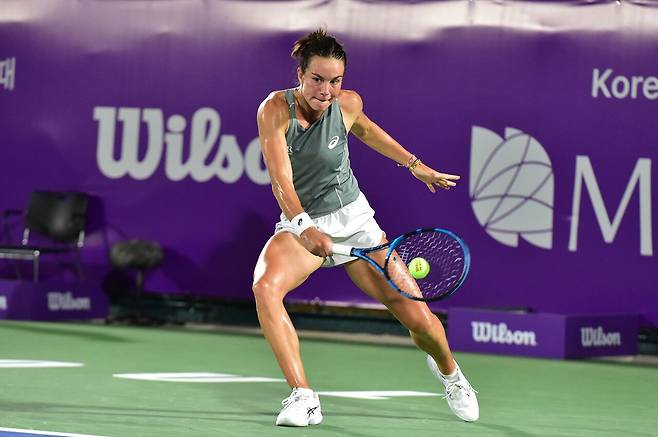 코리아오픈에 첫 출전한 부아송이 2회전에 올랐다. 코리아오픈