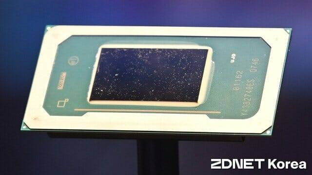 올 연말 출시될 차세대 코어 프로세서 '팬서레이크' 시제품. (사진=지디넷코리아)