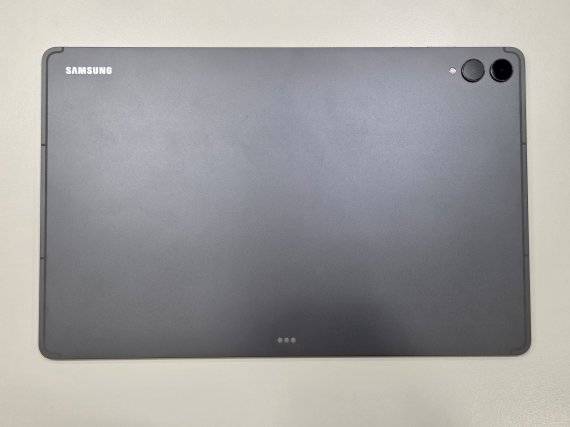 갤럭시 탭 S11 울트라 후면 모습. 사진=구자윤 기자