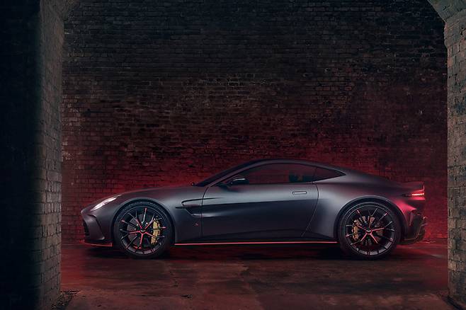 애스턴마틴 밴티지 S