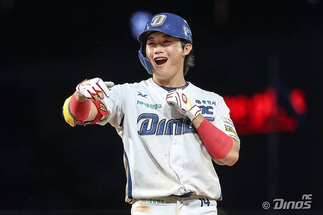 NC 최정원은 현재 왼손 두상골 미세 골절로 타격을 할 수 없다. 그는 대주자와 대수비로 남은 시즌 어떻게든 팀에 보탬이 되리라 다짐했다. 사진제공｜NC 다이노스