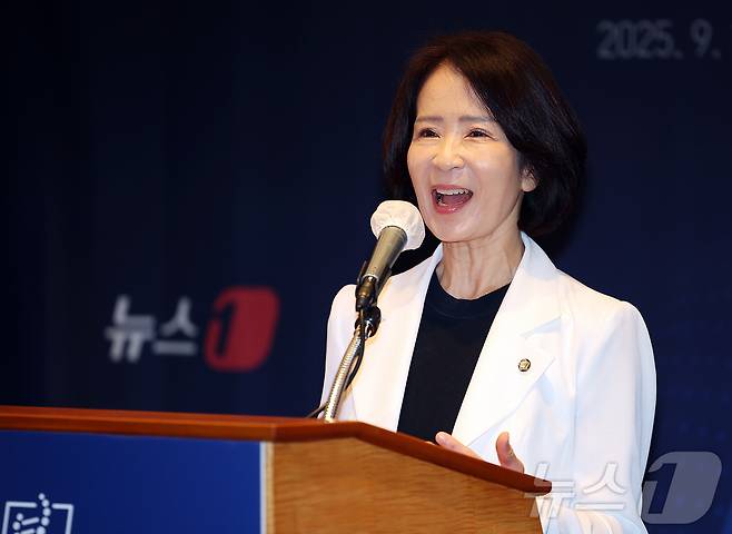 최수진 국민의힘 의원이 16일 오전 서울 중구 소공동 롯데호텔에서 열린 '제26회 바이오리더스클럽'에서 축사를 하고 있다. 2025.9.16/뉴스1 ⓒ News1 김진환 기자