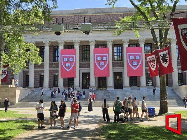 미국 매사추세츠주 케임브리지의 하버드대 와이드너 도서관 앞. 권해영 기자