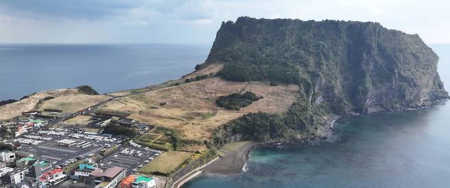 지난해 12월 16일 오전 서귀포시 성산읍 성산일출봉. 연합뉴스