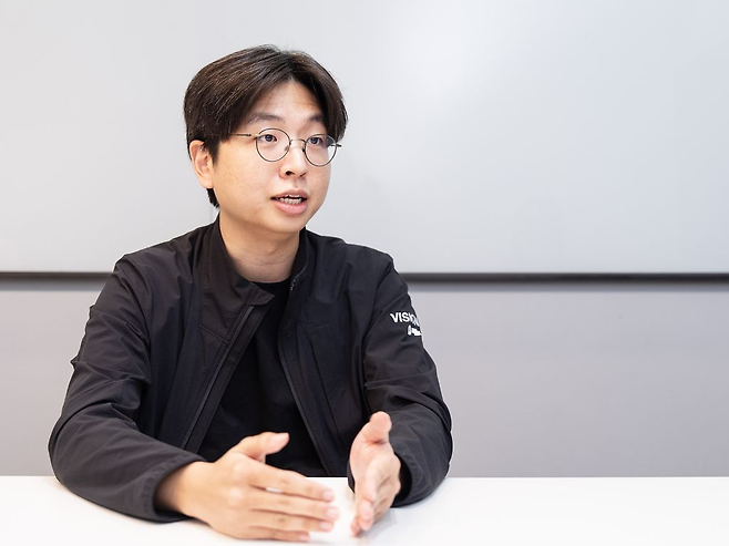 김지섭 뤼튼 사업개발실장이 지난 5일 헤럴드경제와 만나 인터뷰를 진행하는 모습 [뤼튼 제공]