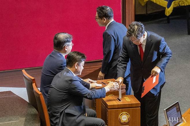 권성동 의원은 자신의 체포동의안에 찬성표를 던졌다. ⓒ시사IN 박미소