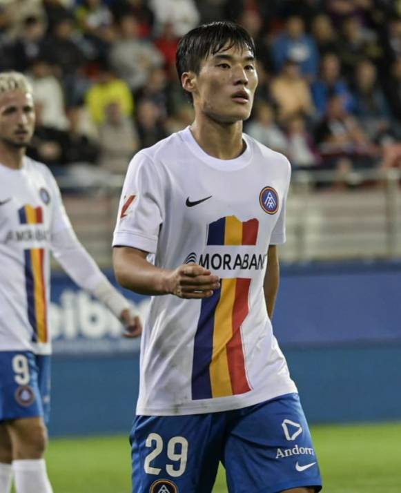 ▲ 2006년생 윙어 김민수의 상승세가 예사롭지 않다. 10대 유망주로서 부각되는 차원이 아닌 현재 유럽에서 활동하는 코리안리거 전원을 놓고 살펴도 올 시즌 초반 가장 눈에 띄는 한국인 공격수다. 이 페이스라면 '홍명보호' 첫 발탁도 충분히 꿈꿔볼 만하다.