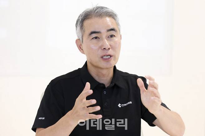 장현국 넥써쓰 대표가 경기 성남 분당구에 있는 넥써쓰 사무실에서 이데일리와 인터뷰를 진행하고 있다.(사진=이영훈 기자)