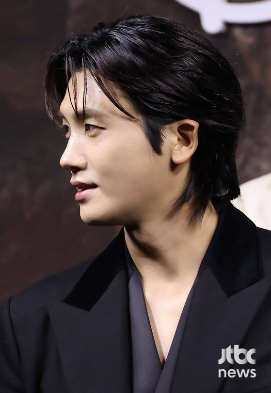 20일 오전 서울 앰버서더 풀만 호텔에서 드라마 '트웰브' 제작발표회가 열렸다. 강대규, 한윤선 감독, 배우 마동석, 박형식, 서인국, 이주빈, 강미나, 성유빈, 안지혜, 레지나 레이가 참석했다. 박세완 엔터뉴스팀 기자 park.sewan@jtbc.co.kr