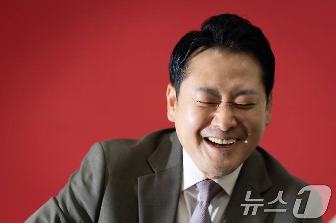 장동혁 국민의힘 대표가 16일 서울 여의도 국회에서 뉴스1과 인터뷰하고 있다. 2025.9.16/뉴스1 ⓒ News1 유승관 기자