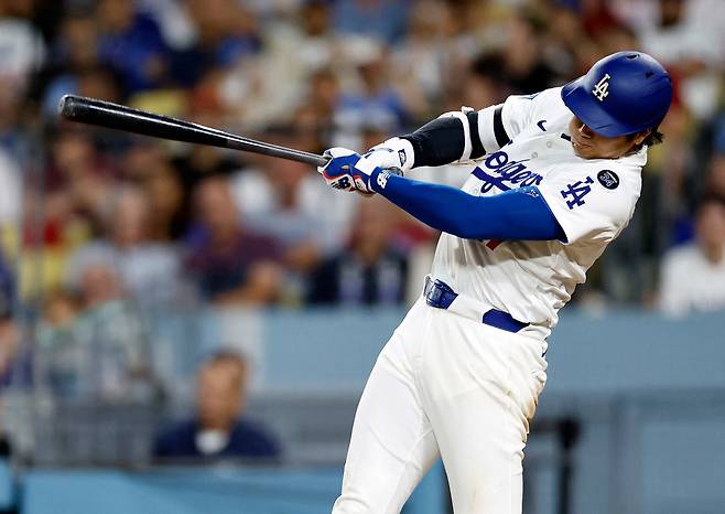 오타니 쇼헤이가 8회말 우월 솔로홈런을 터뜨리고 있다. AFP연합뉴스