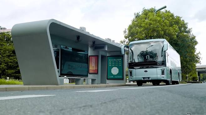 BYD가 1,000V 시스템 아키텍처와 셀-투-섀시(cell-to-chassis) 배터리 시스템을 탑재한 차세대 전기 버스 플랫폼을 공개했다.&nbsp;